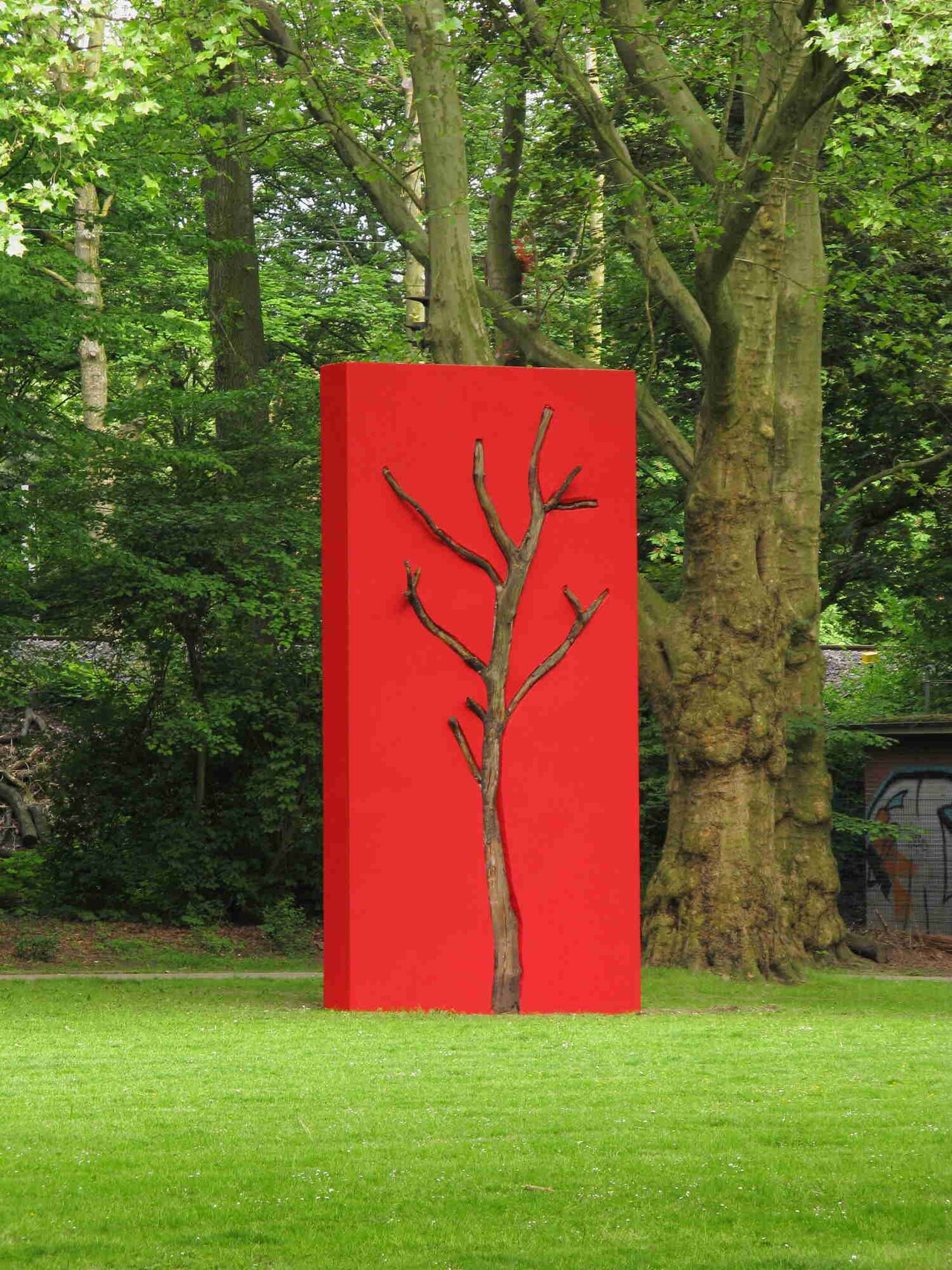 Monument by Gloria Friedmann