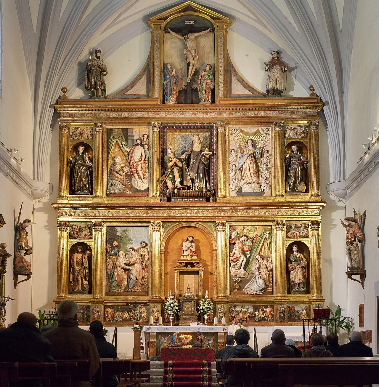 Retablo mayor del Convento de Santa Isabel by Gregorio Fernández