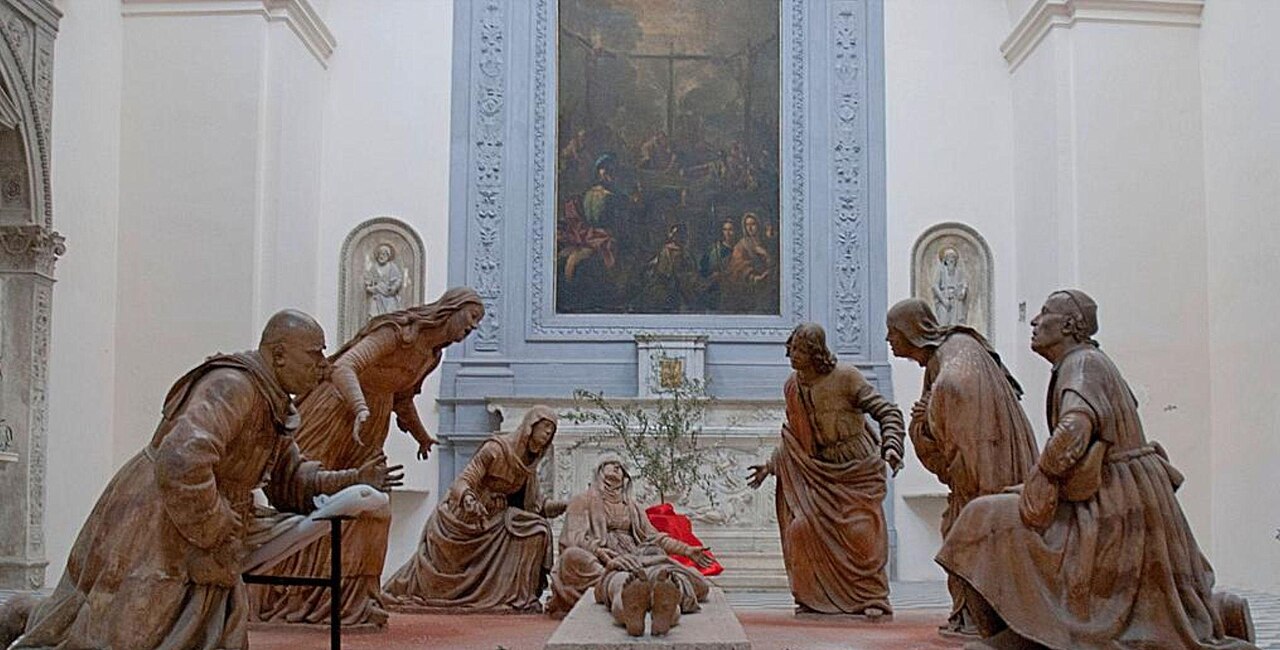 Compianto sul Cristo morto by Guido Mazzoni