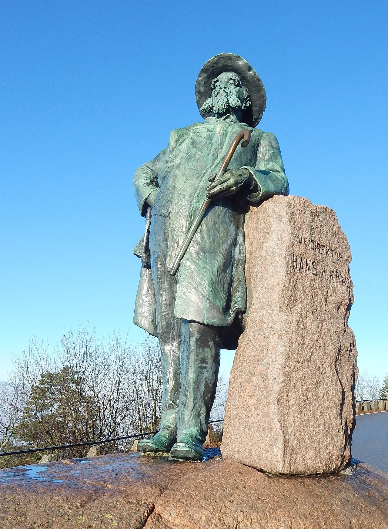 Statue of Hans Hagerup Krag by Gustav Lærum