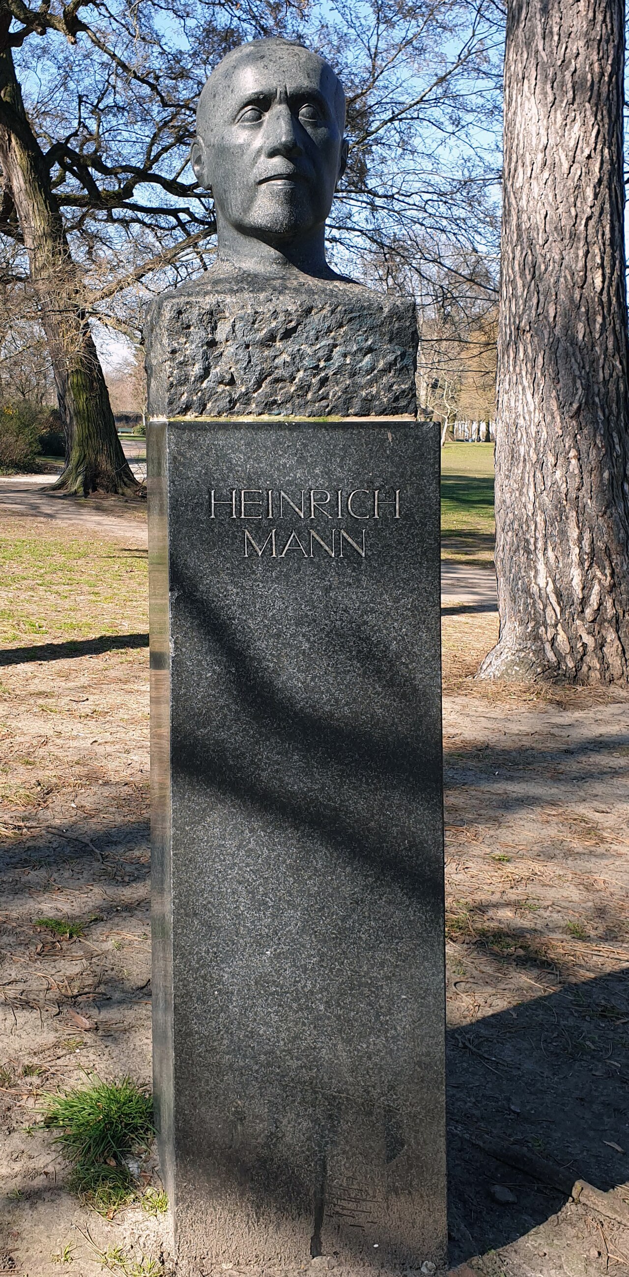 Heinrich Mann Monument by Gustav Seitz