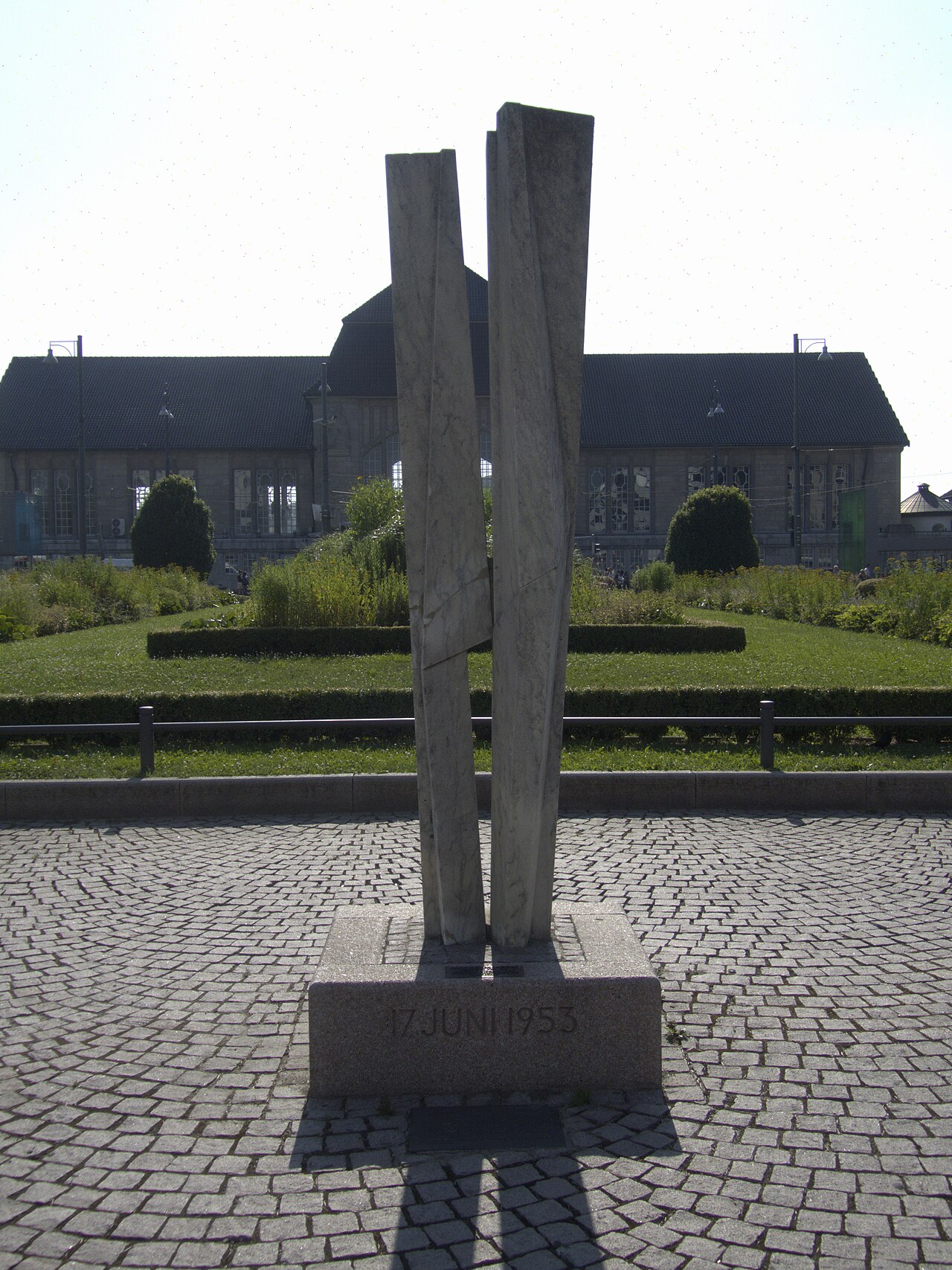 Mahnmal für die Deutsche Einheit by Hans Aeschbacher