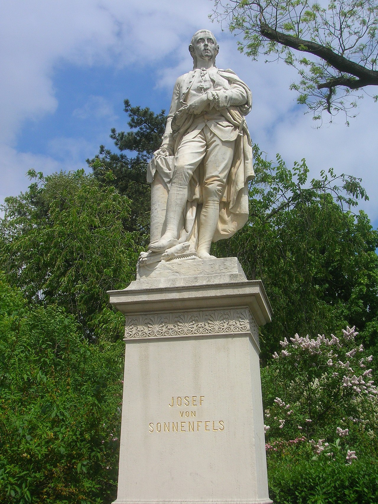 Sonnenfels-Denkmal, Rathausplatz, Vienna by Hans Gasser