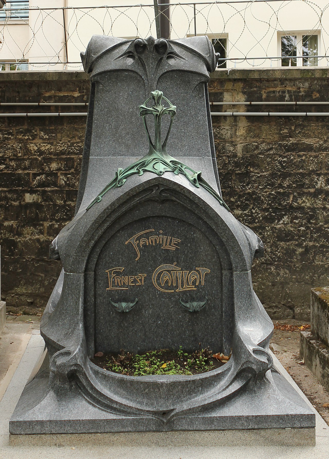 Grave of Ernest Caillat by Hector Guimard