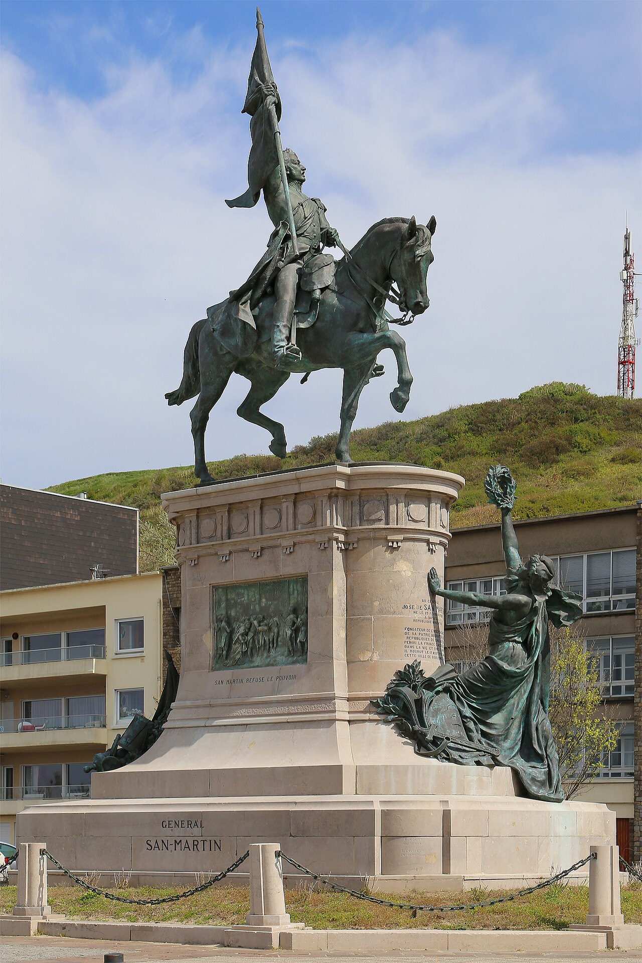 equestrian statue of General San Martín by Henri Allouard