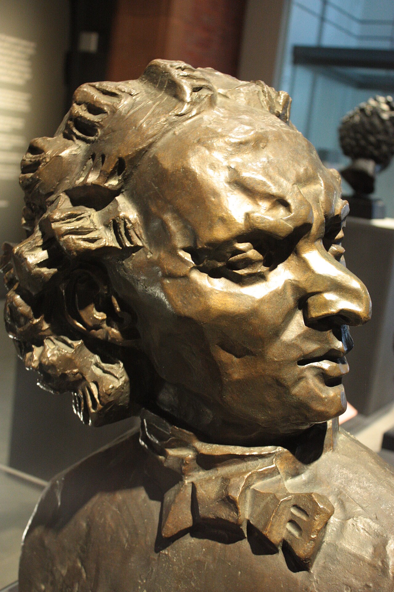 Alfred Wolmark by Henri Gaudier-Brzeska