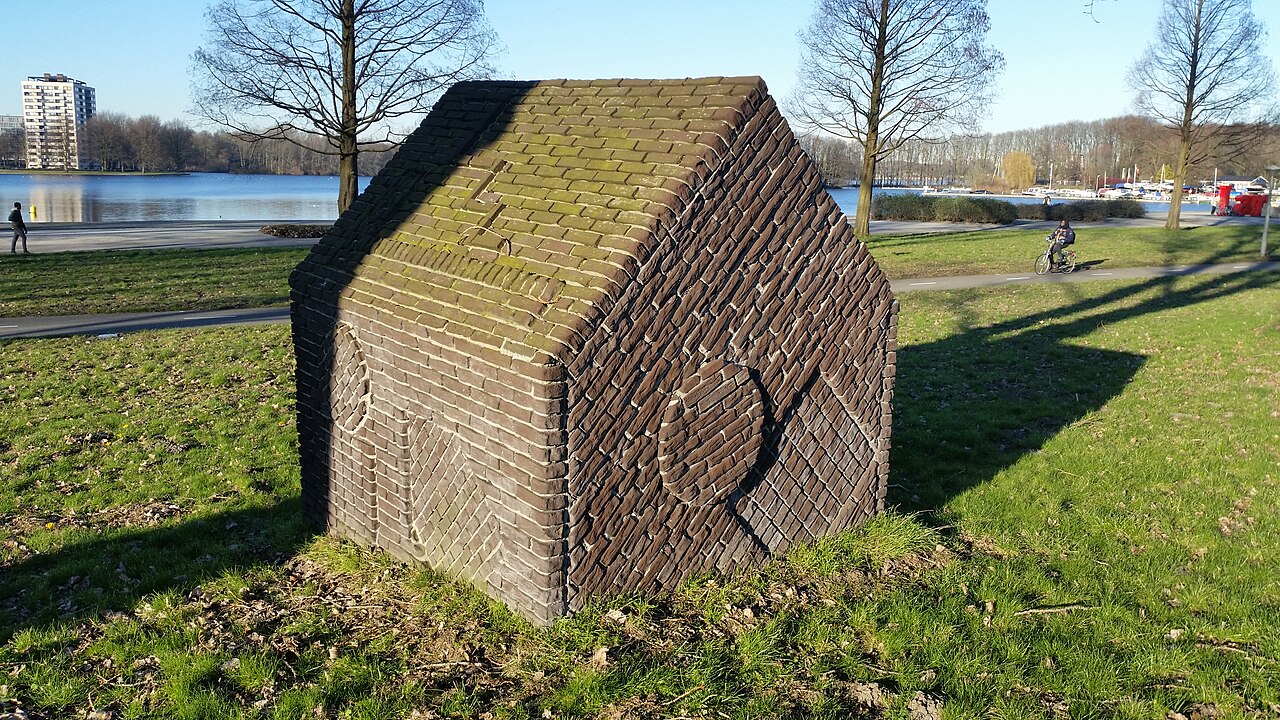 Wegwerphuisje by Herman Makkink