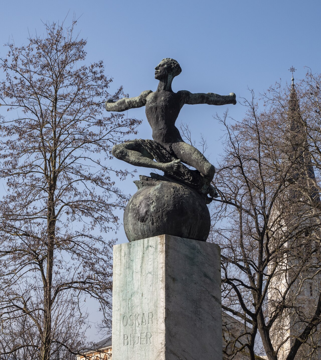 Bider memorial by Hermann Haller