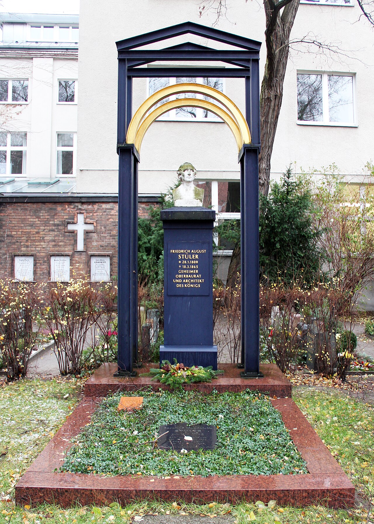 grave of Friedrich August Stüler by Hermann Schievelbein