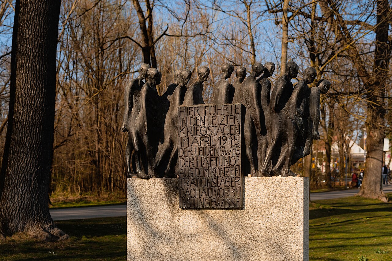 Todesmarschmahnmal by Hubertus von Pilgrim