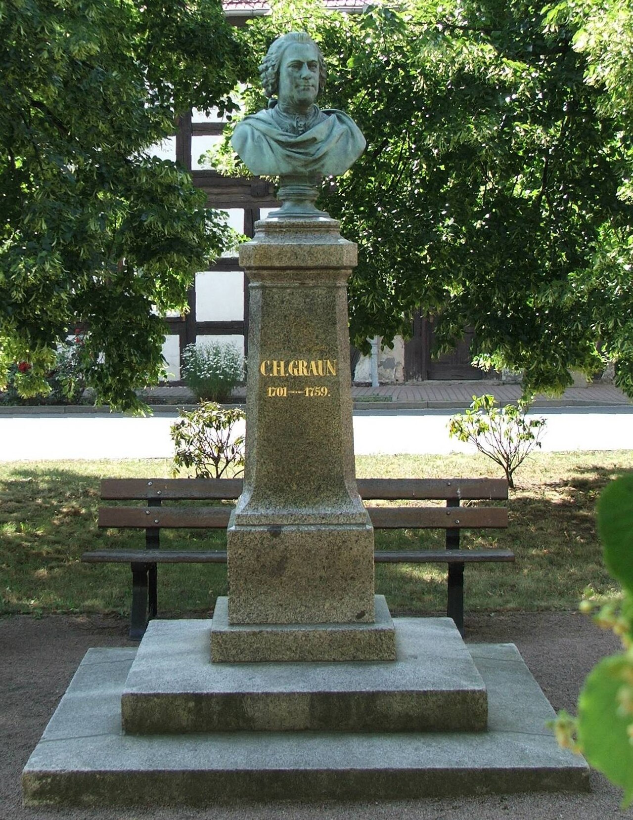 Graun-Denkmal by Hugo Hagen