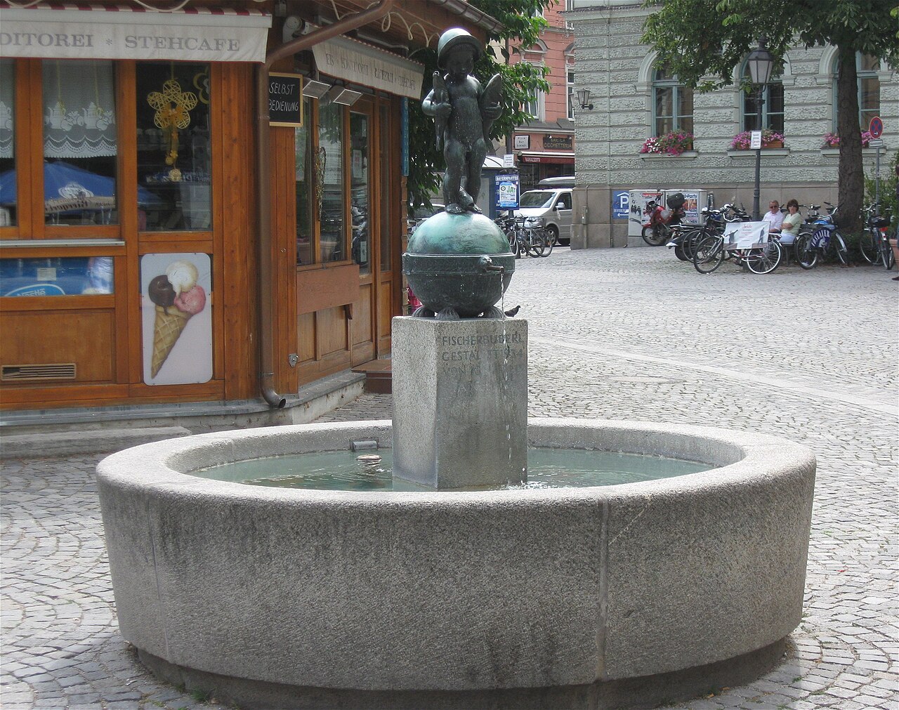 Fischerbuberl-Brunnen by Ignatius Taschner
