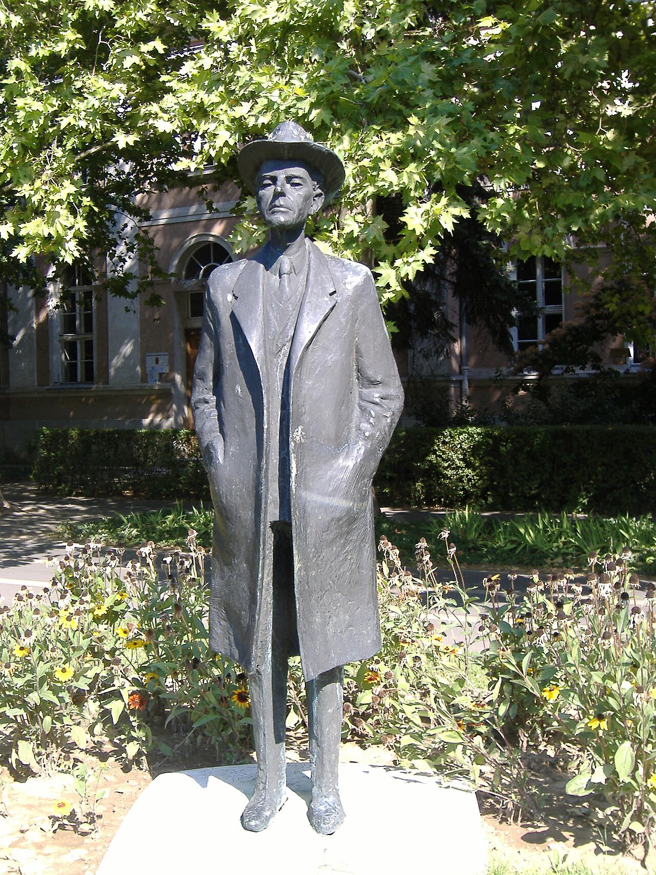 statue of Béla Bartók by Imre Varga