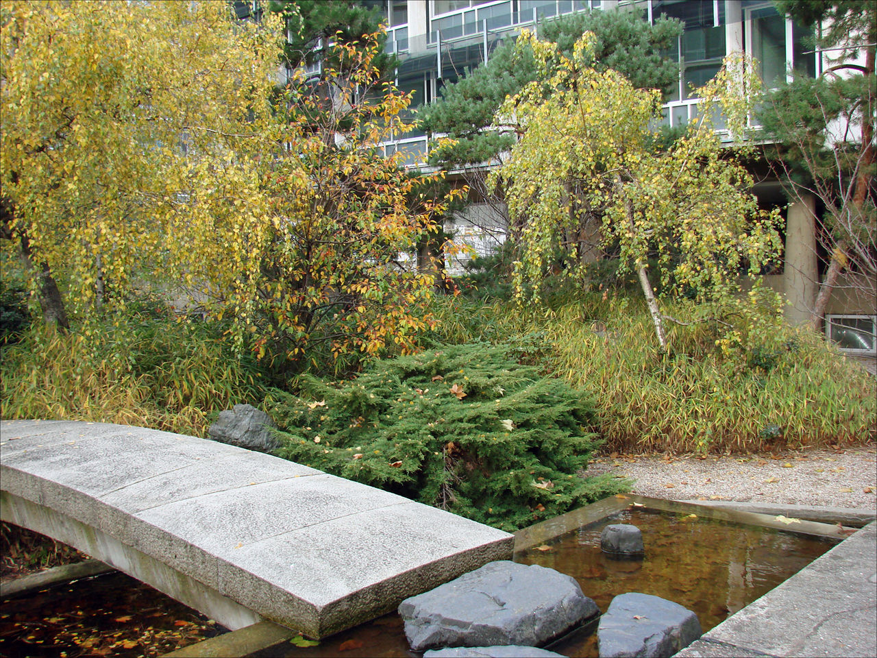 Garden of the UNESCO Headquarters by Isamu Noguchi