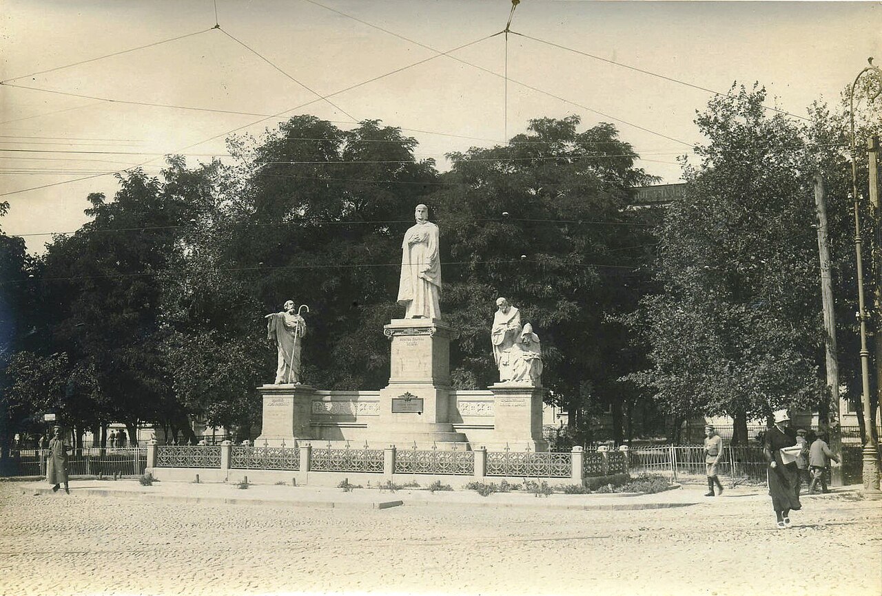 Princess Olha Monument by Ivan Kavaleridze