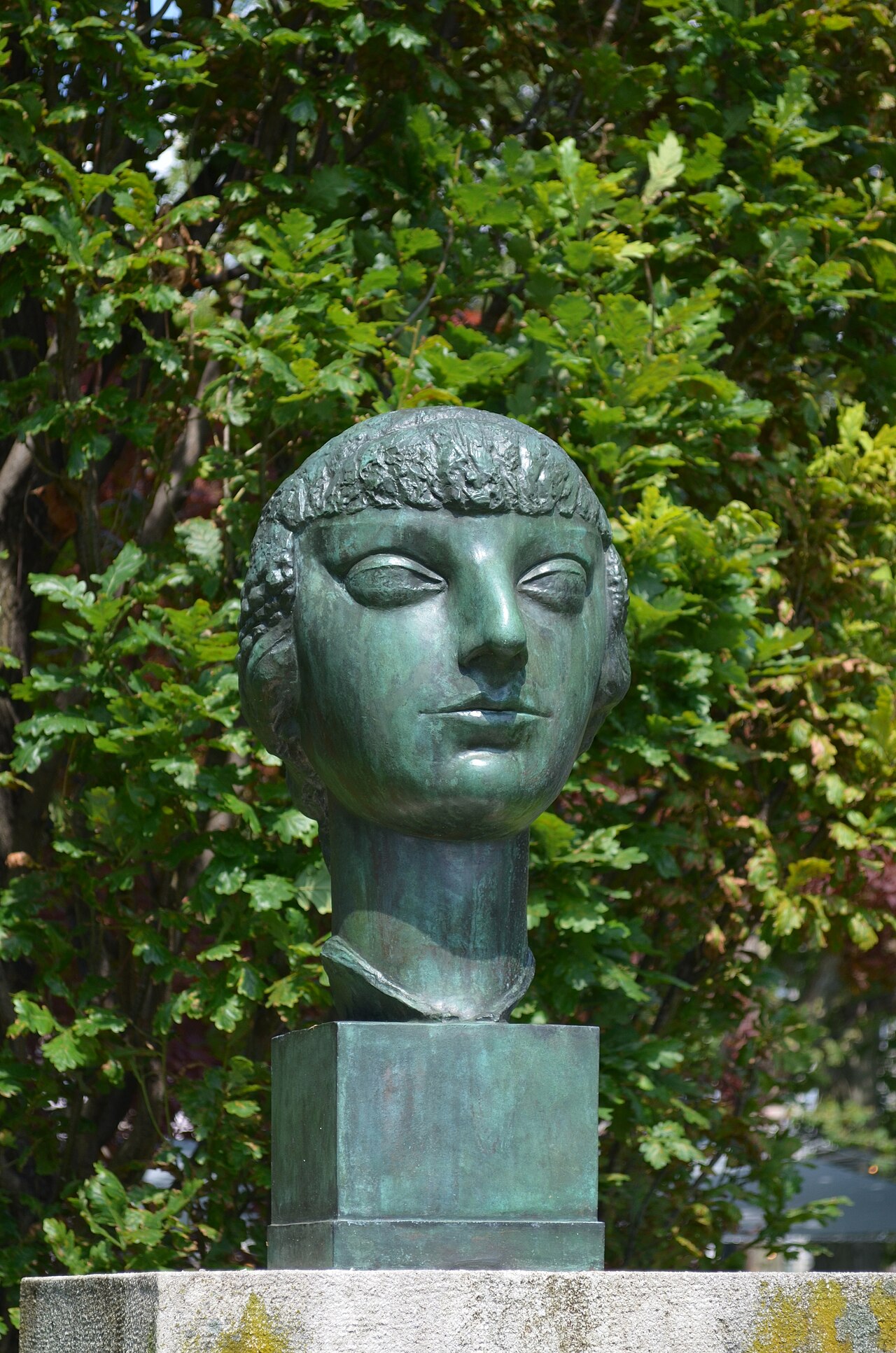 Bust of Anna de Noailles by James Vibert