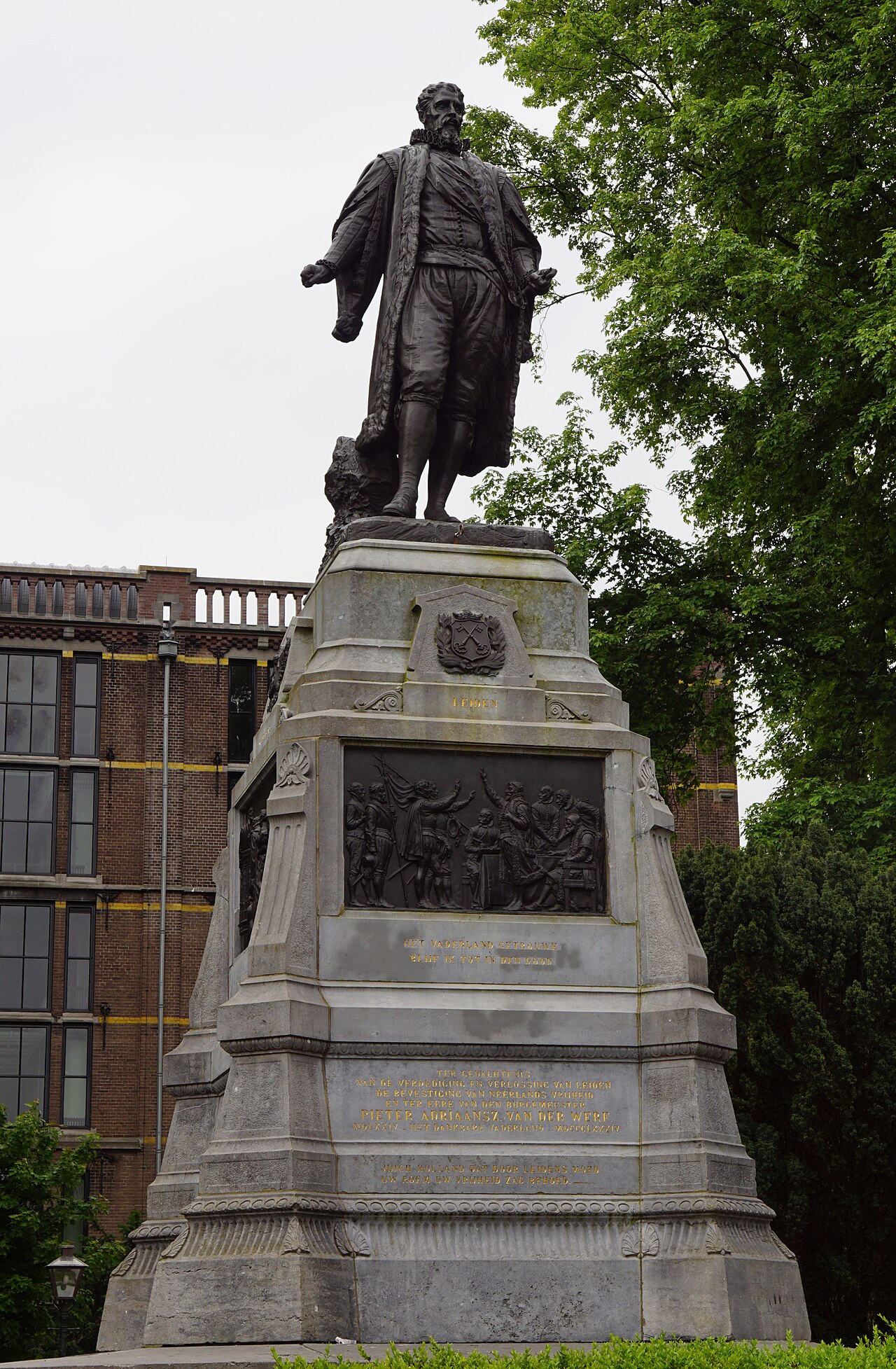 Statue of Pieter Adriaansz. van der Werff by Jan Philip Koelman