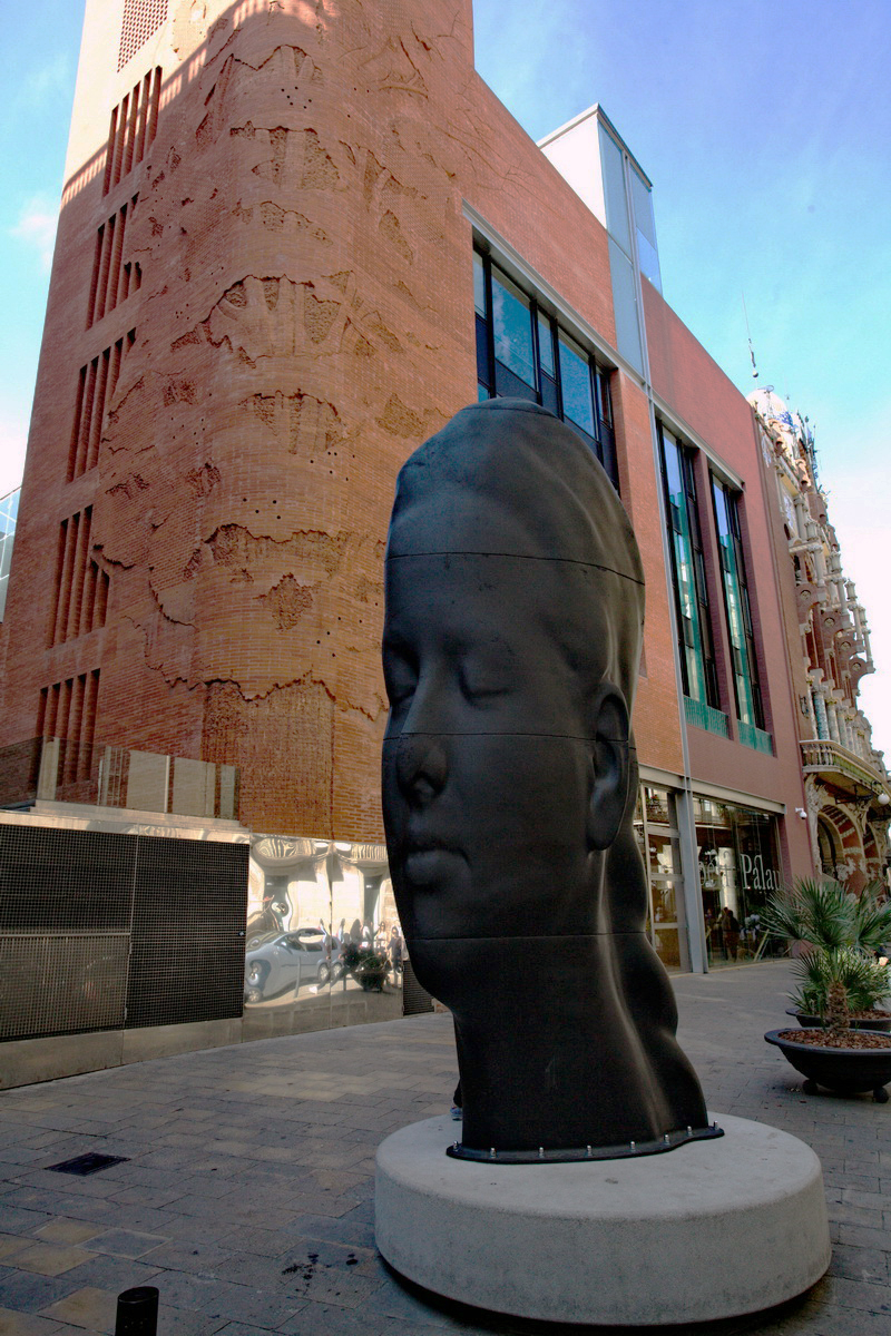 Carmela by Jaume Plensa