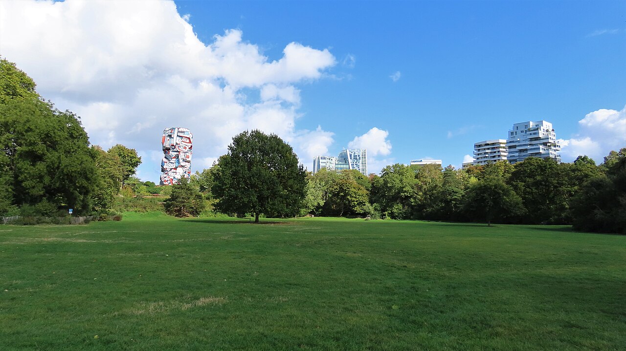 Tour aux figures by Jean Dubuffet