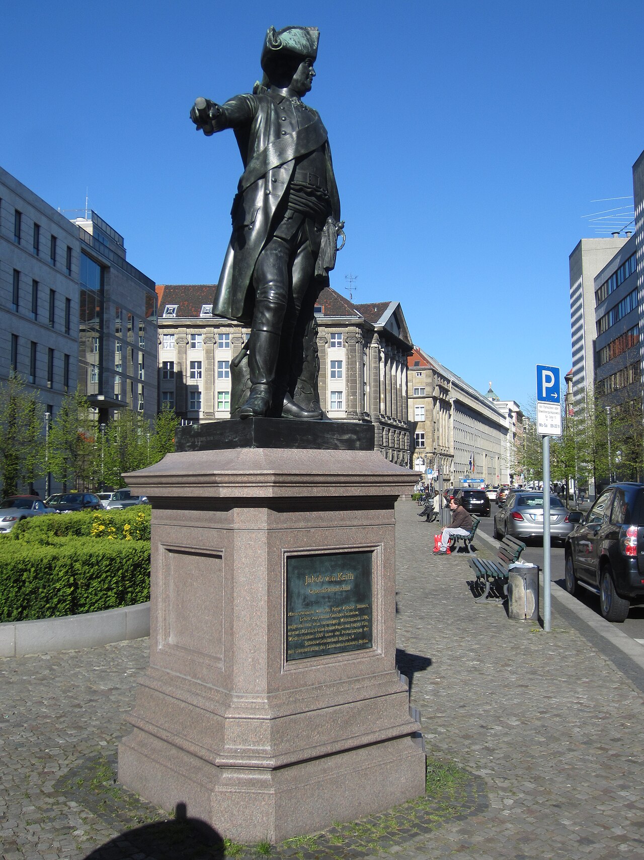Statue of James Francis Edward Keith by Jean-Pierre-Antoine Tassaert
