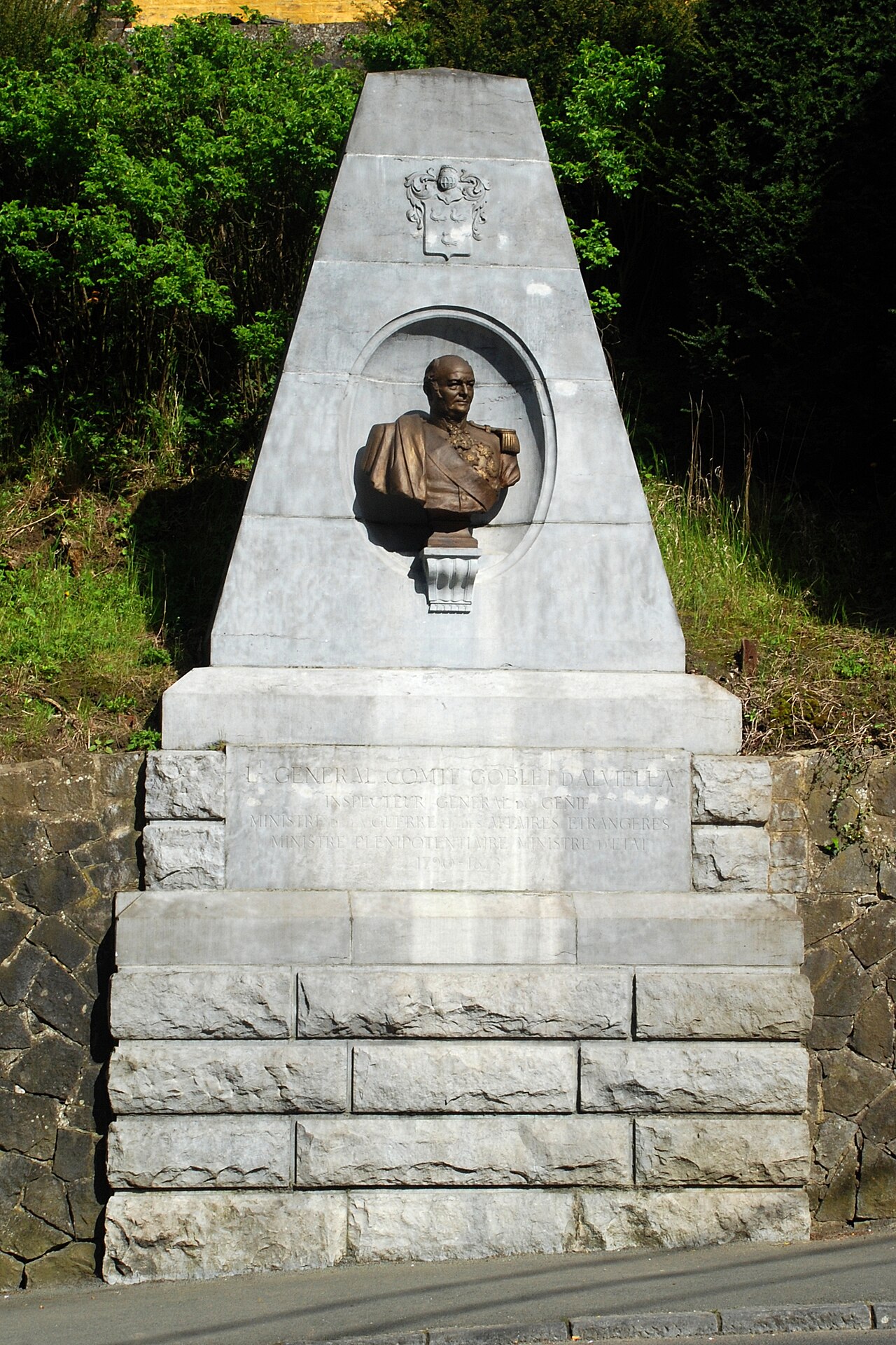 memorial for count Goblet d'Alviella by Jef Lambeaux