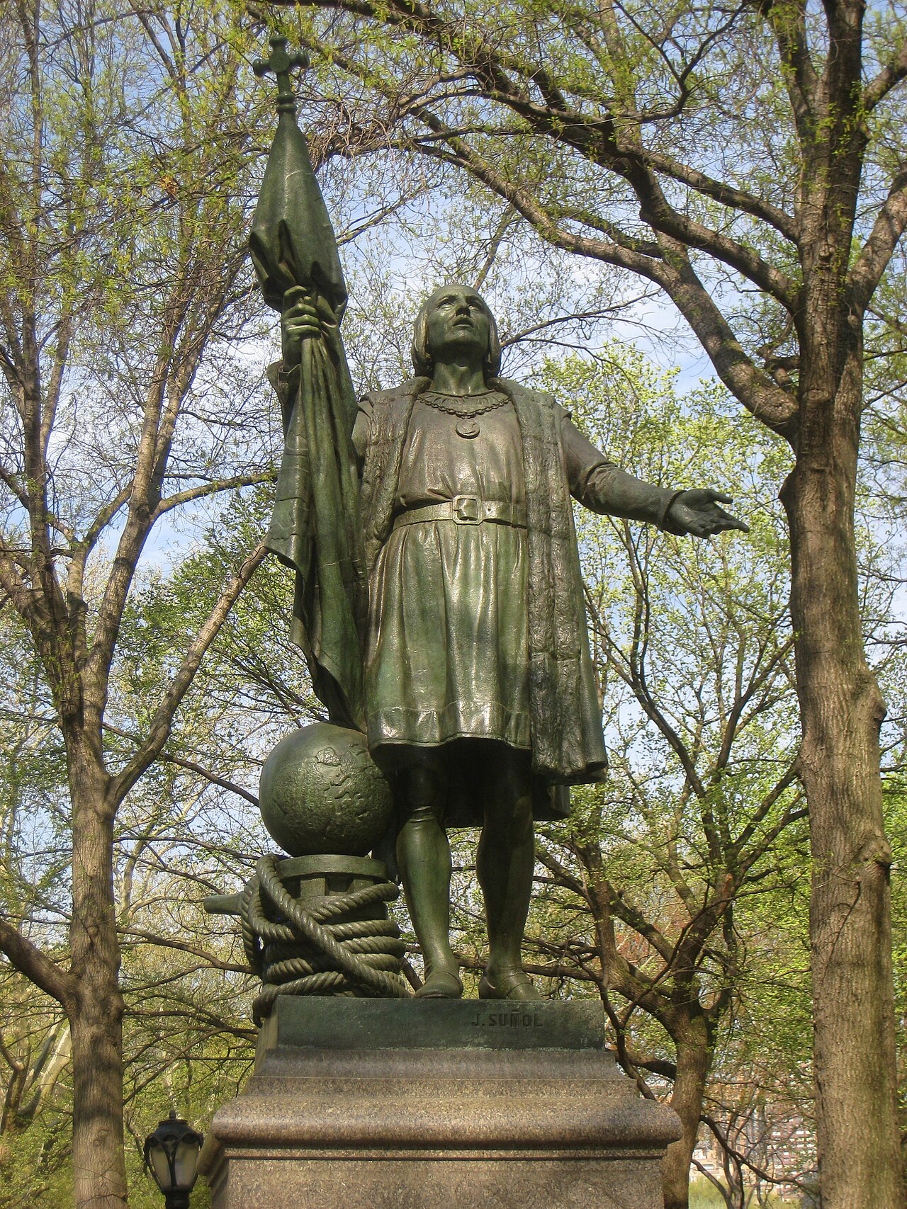 Statue of Christopher Columbus by Jeronimo Suñol