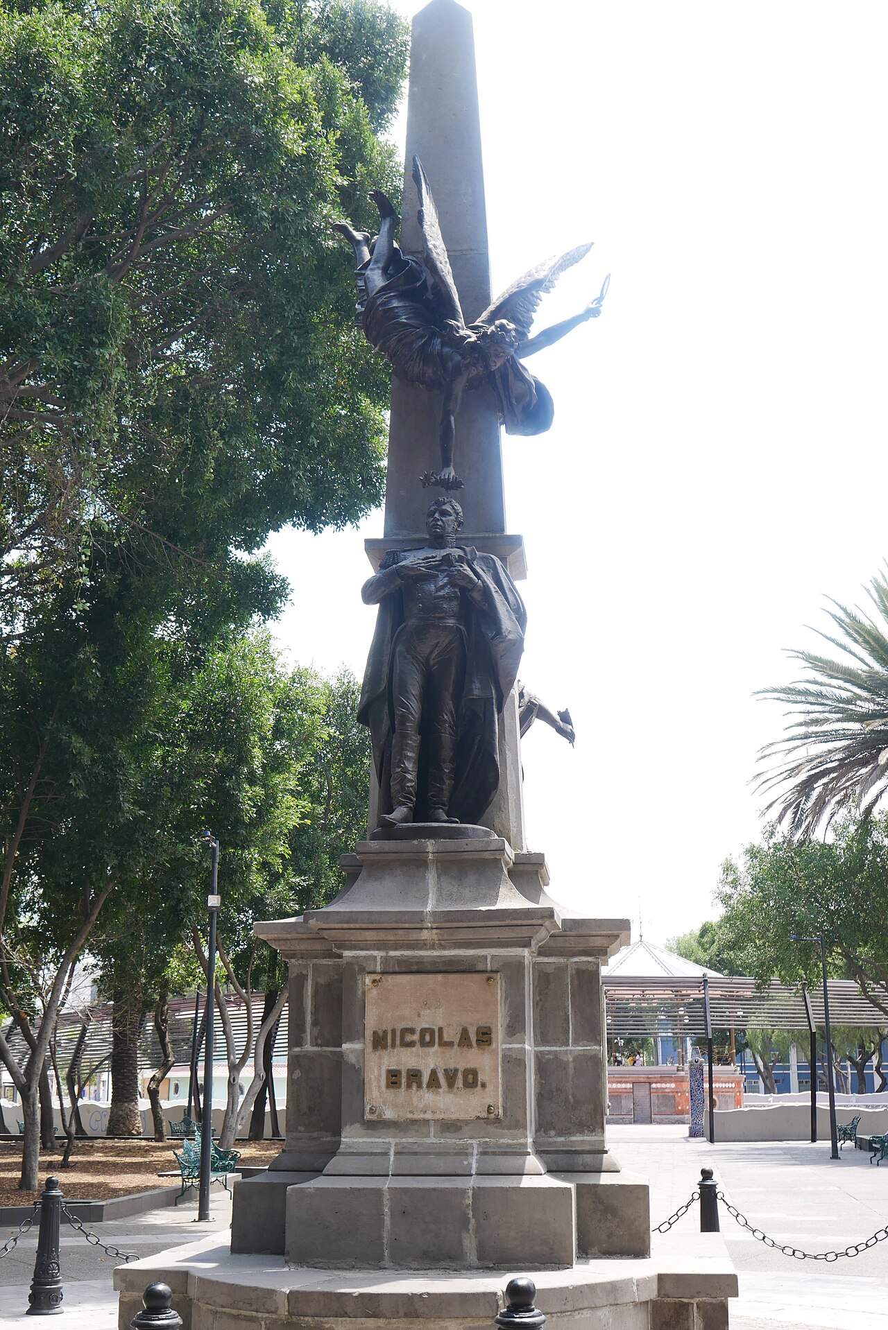 Monumento a Nicolás Bravo by Jesús Fructuoso Contreras