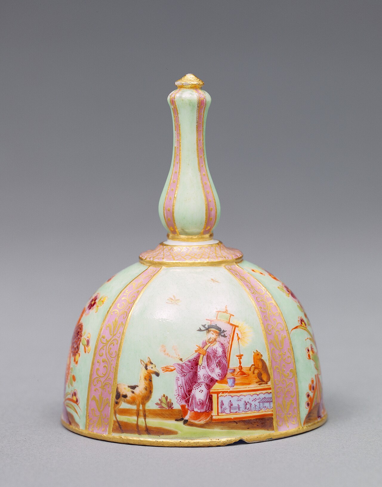 Table Bell by Johann Gregorius Höroldt