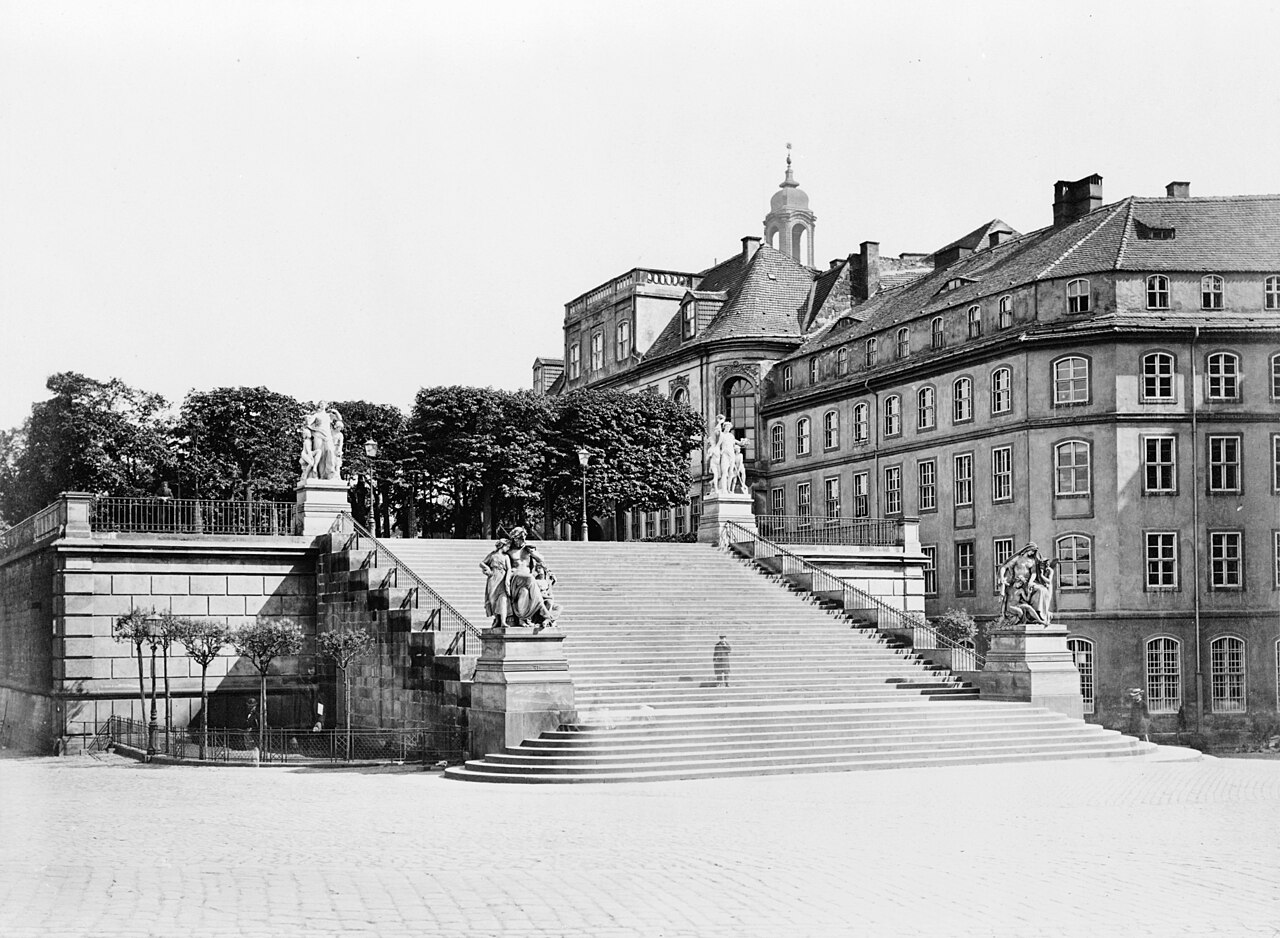 Vier Tageszeiten by Johannes Schilling