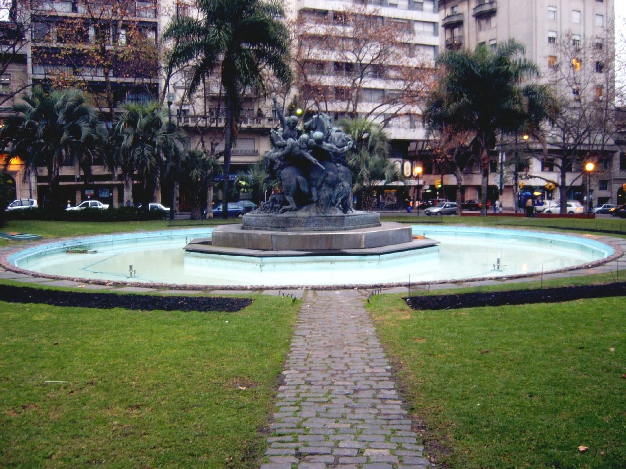 fountain in Plaça Fabini by José Belloni