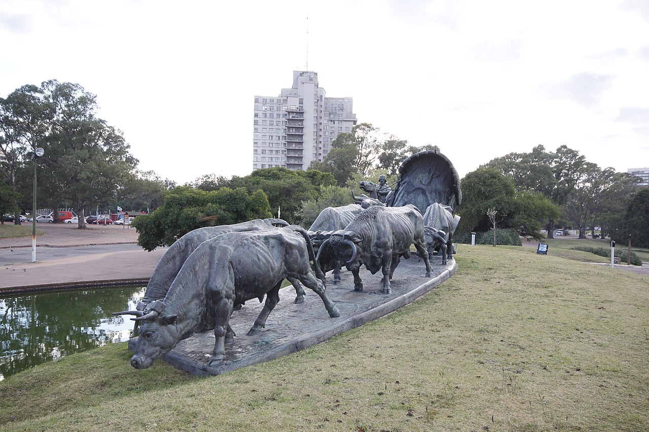 Monument to the Cart by José Belloni