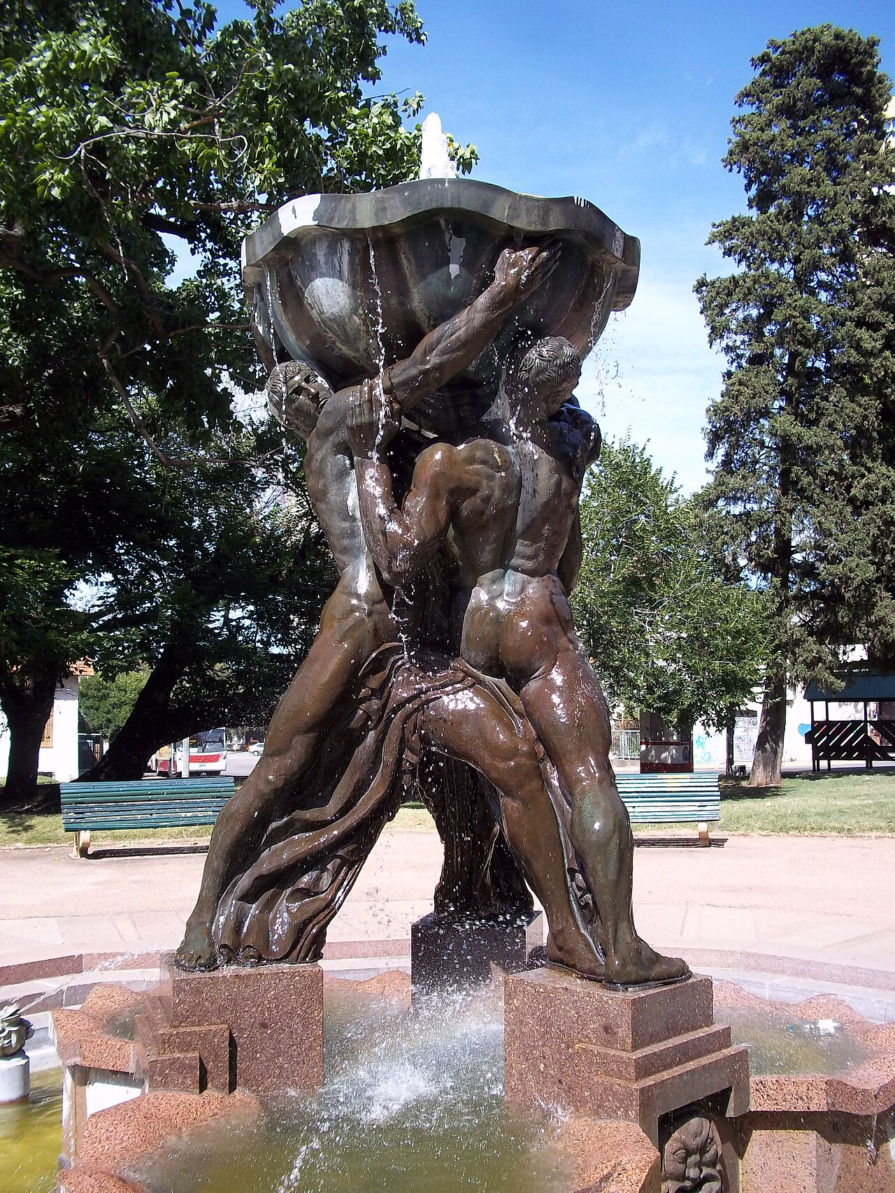 Fuente de los Atletas by José Luis Zorrilla de San Martín