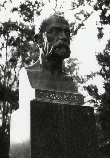 Tomáš Garrigue Masaryk by Josef Mařatka by Josef Mařatka
