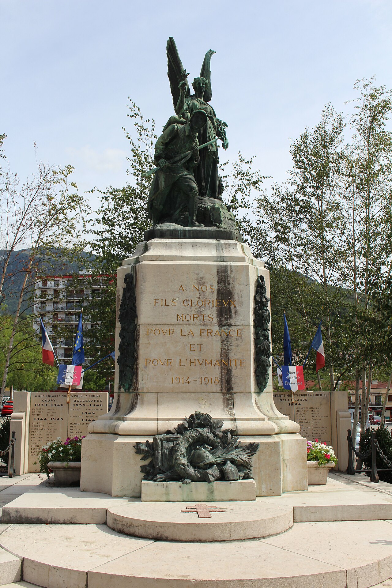 war memorial of Bellegarde-sur-Valserine by Jules Déchin