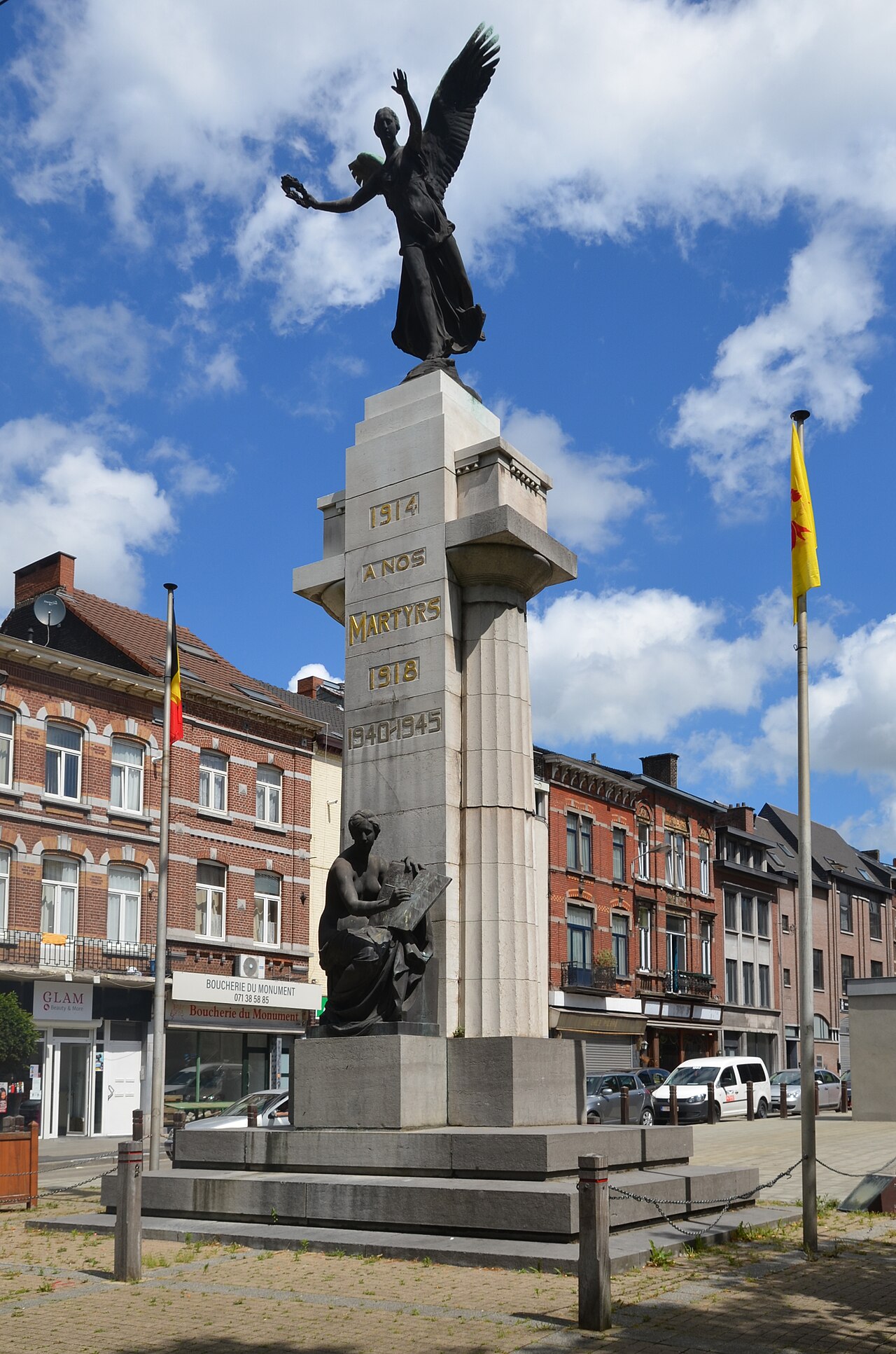 Charleroi - Monument "A nos martyrs" by Jules Lagae