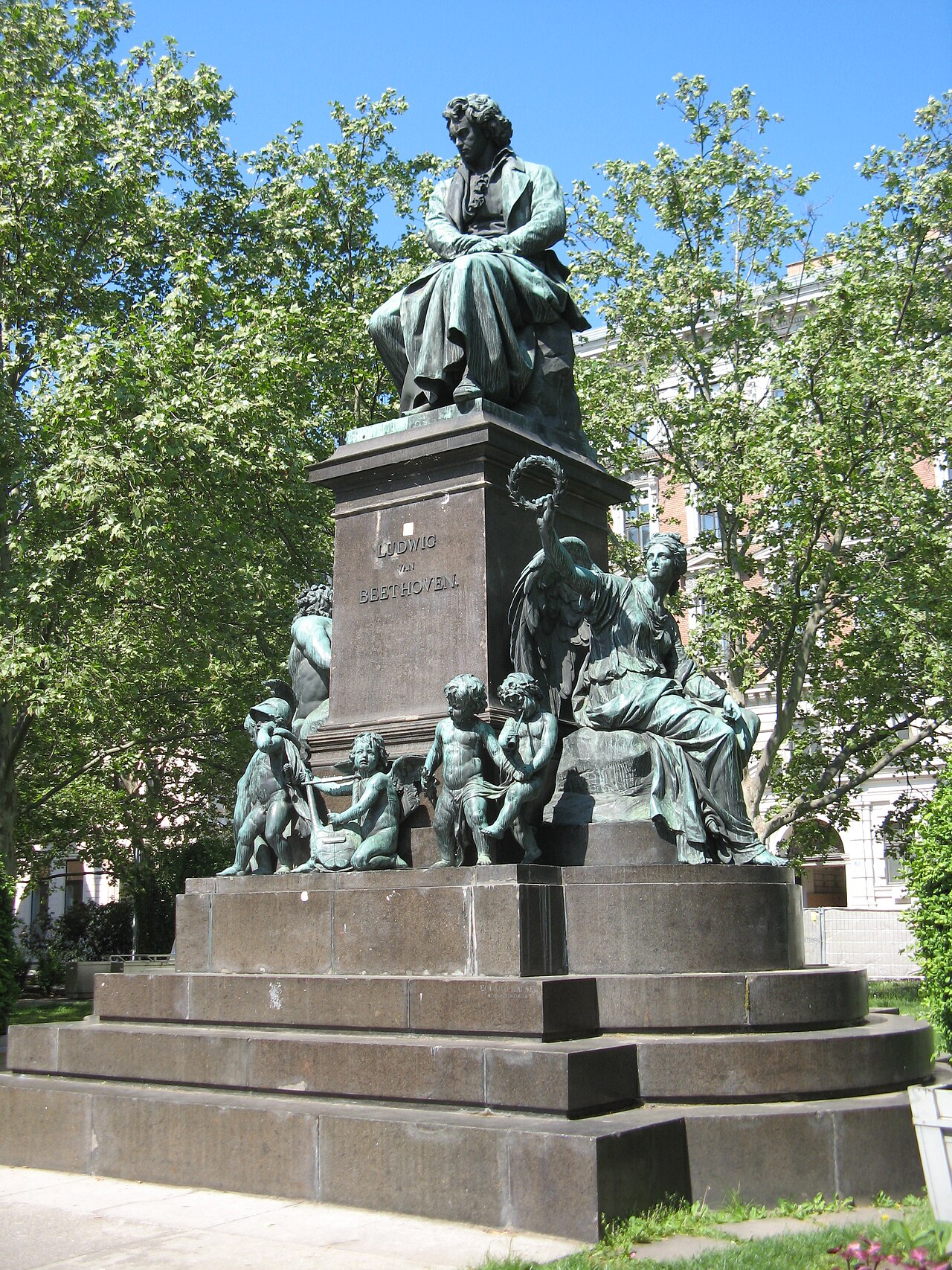 Beethoven monument, Vienna by Kaspar von Zumbusch