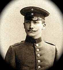 Portrait of Léo Schnug