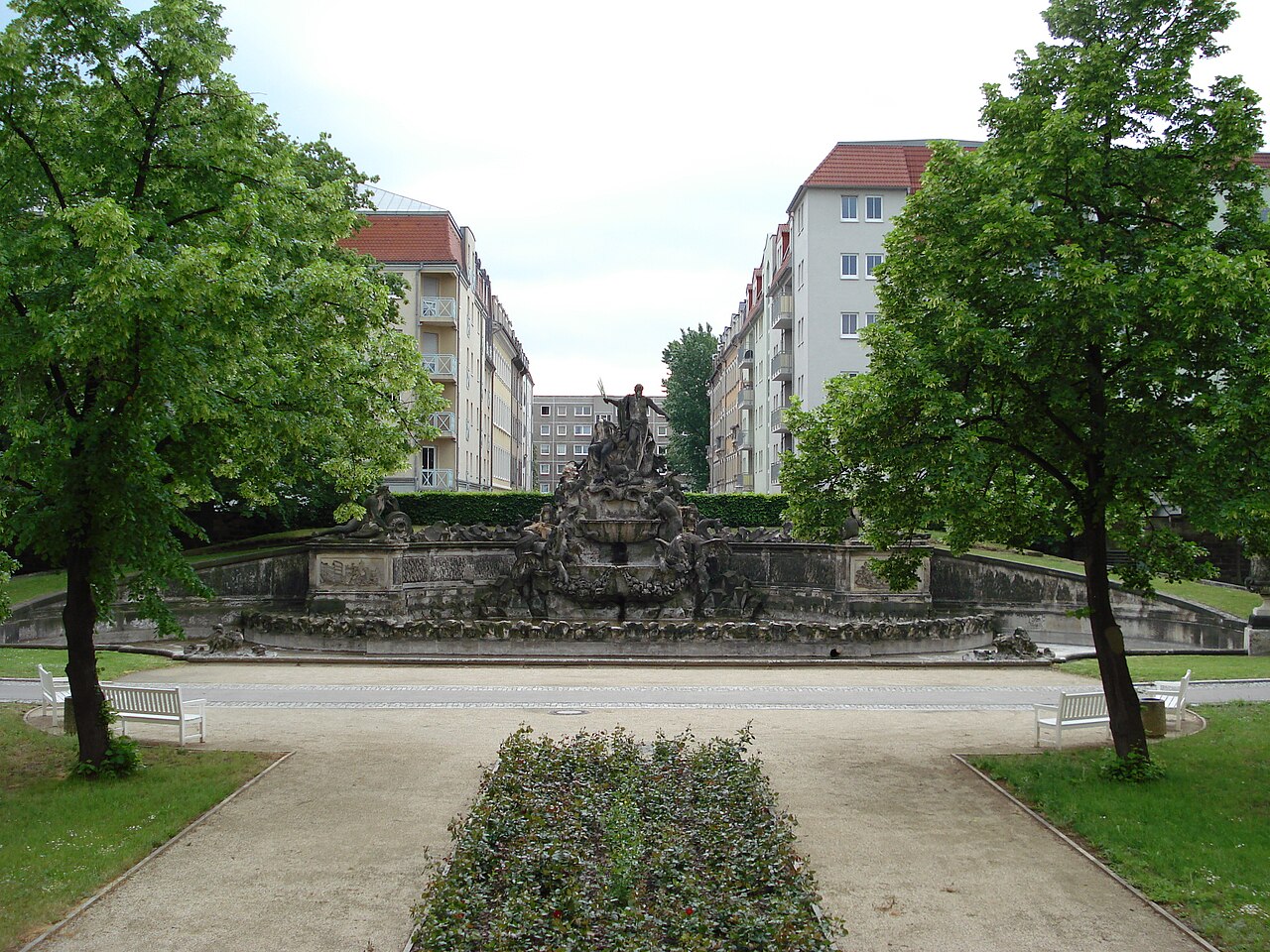 Neptunbrunnen, Dresden by Lorenzo Mattielli