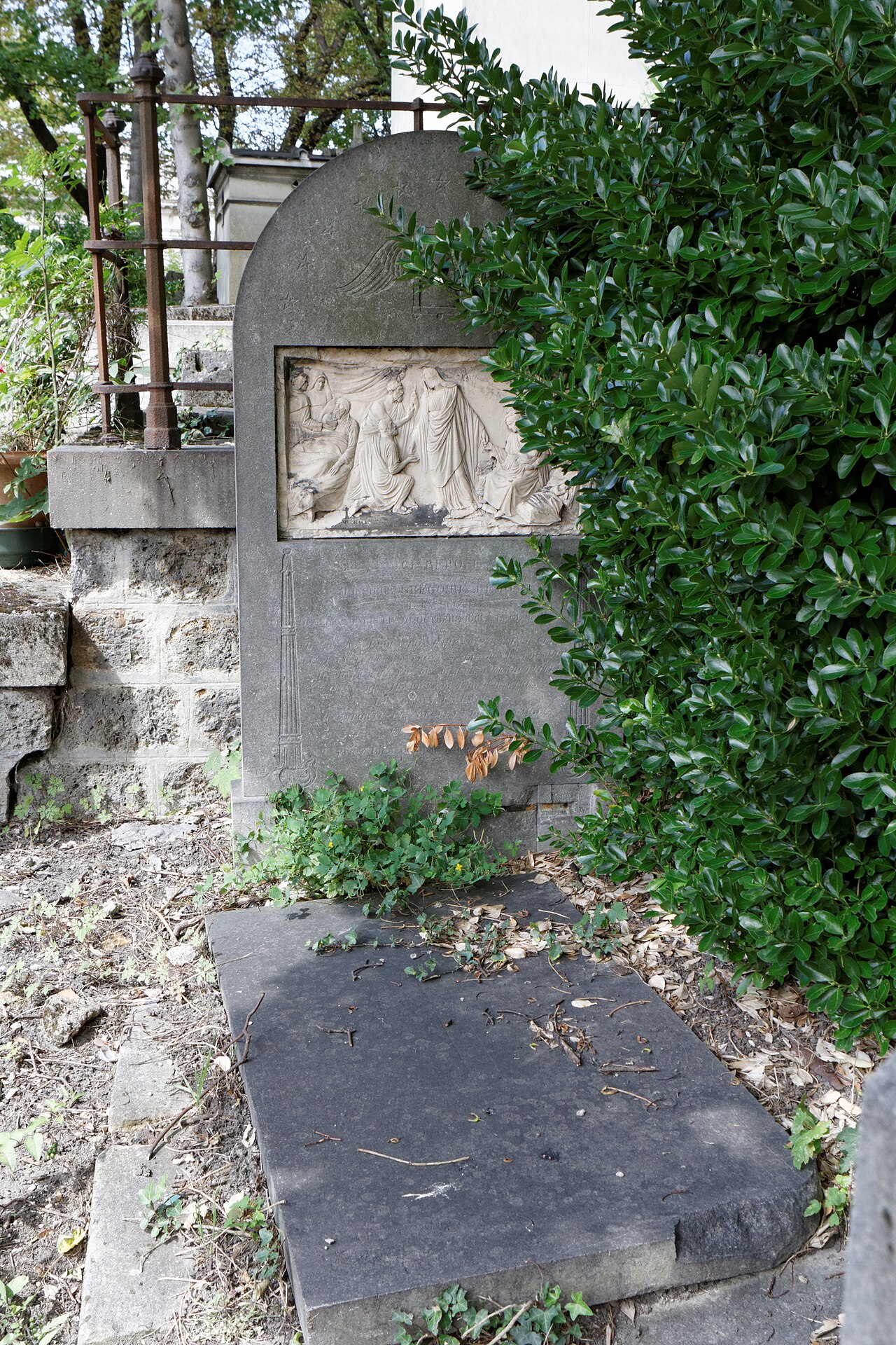 Grave of Rémond by Louis-Pierre Deseine