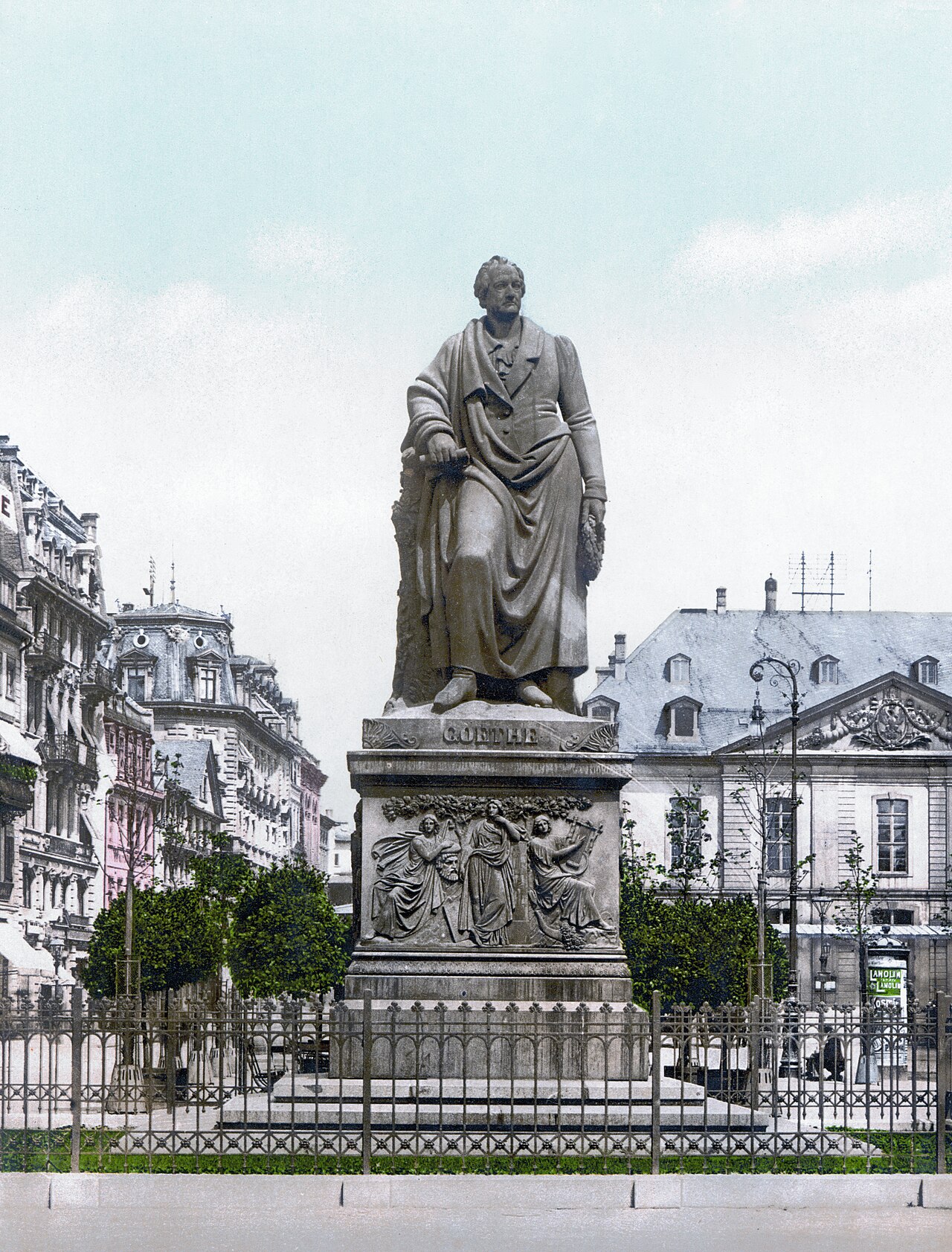 Goethe-Denkmal by Ludwig Michael Schwanthaler