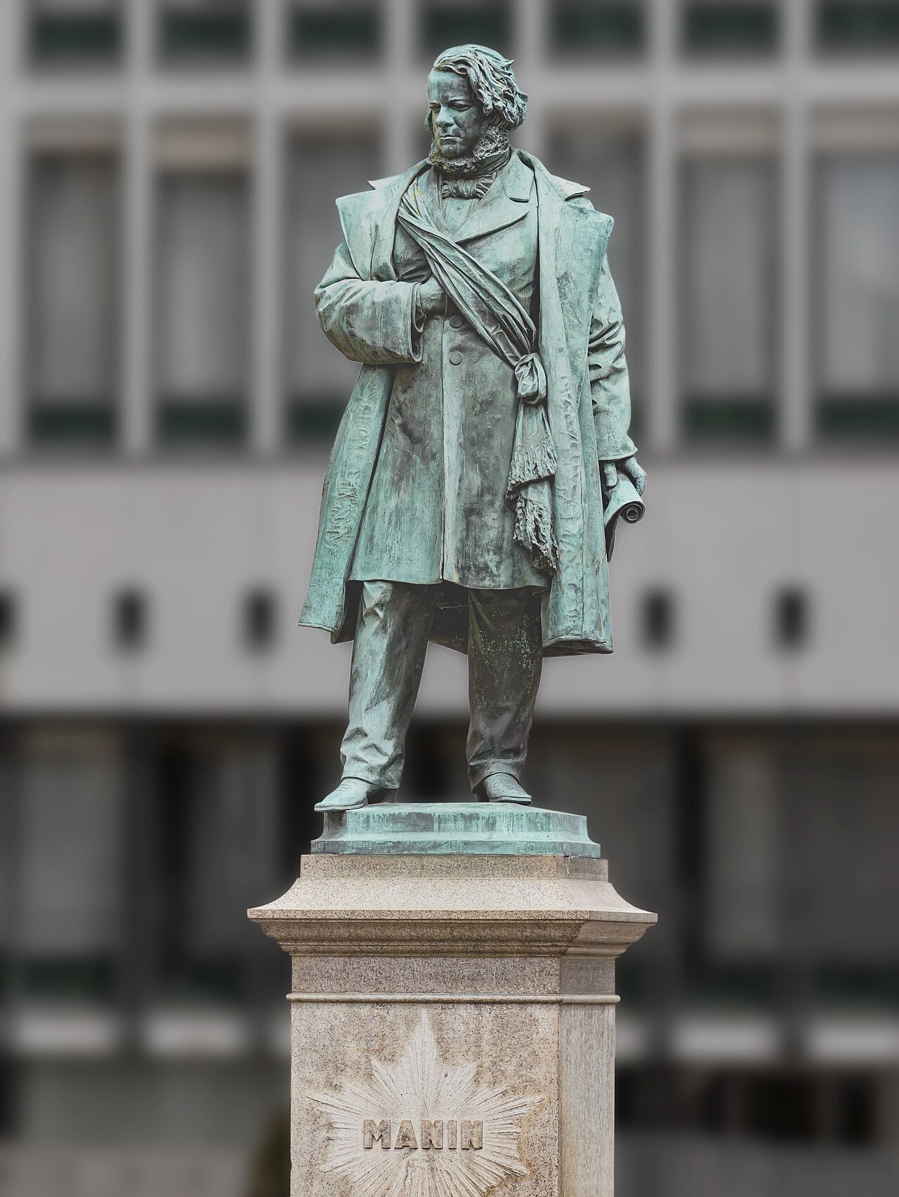 Monument to Daniele Manin by Luigi Borro