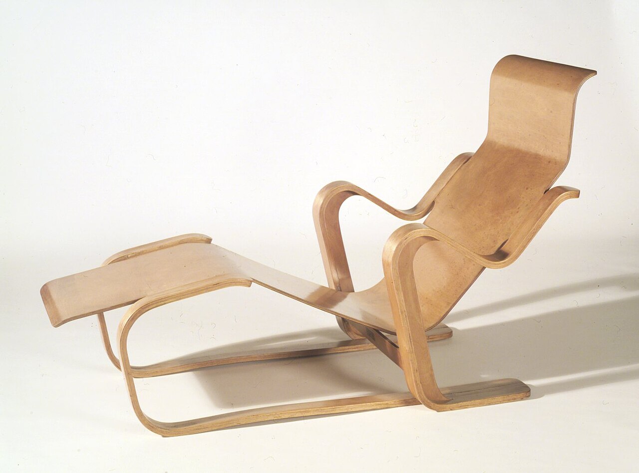 Isokon Long Chair by Marcel Breuer