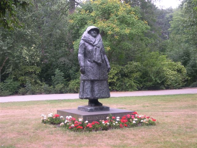 Wilhelmina of the Netherlands by Mari Andriessen