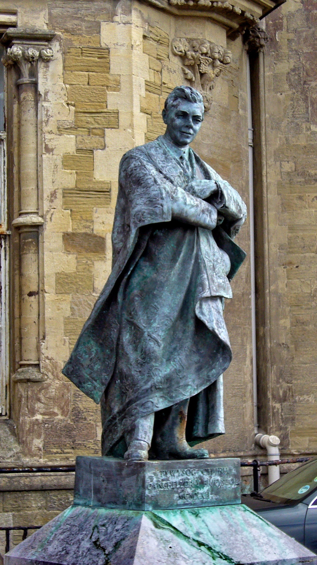 Statue of Edward, Prince of Wales by Mario Rutelli