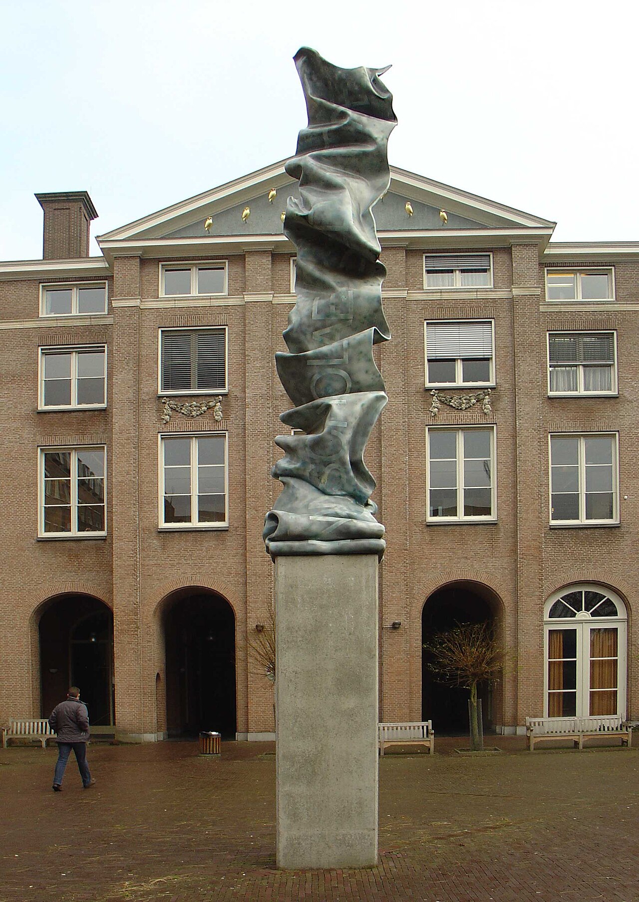 Non scholae, sed vitae by Marte Röling