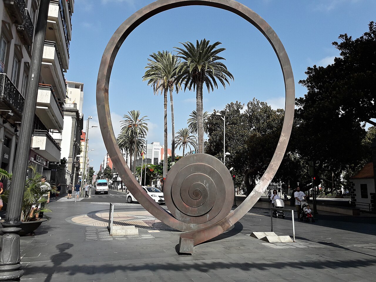 Espiral del viento by Martín Chirino