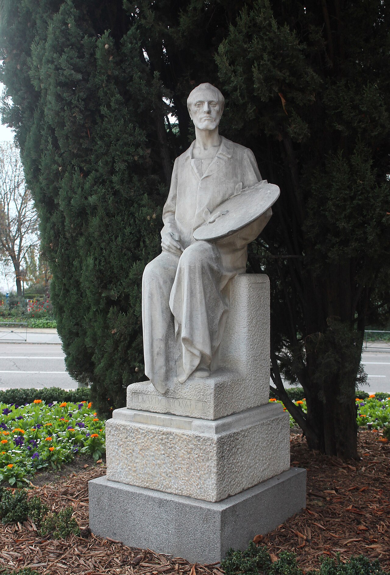 Monument for Eduardo Rosales by Mateo Inurria