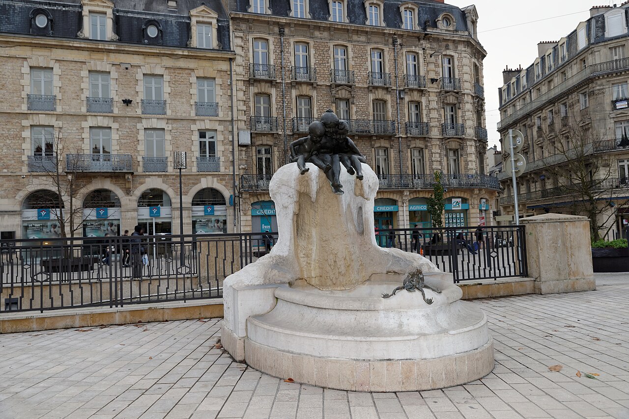 Fontaine Jeunesse by Max Blondat