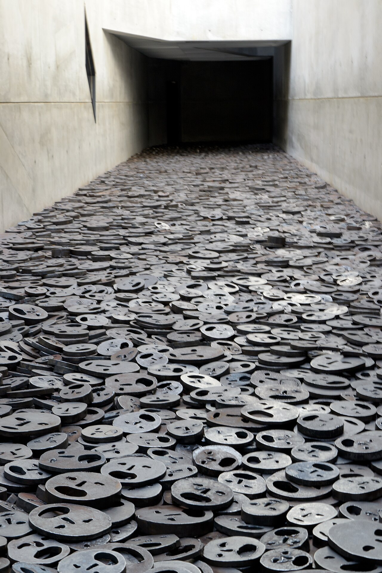 Shalechet by Menashe Kadishman