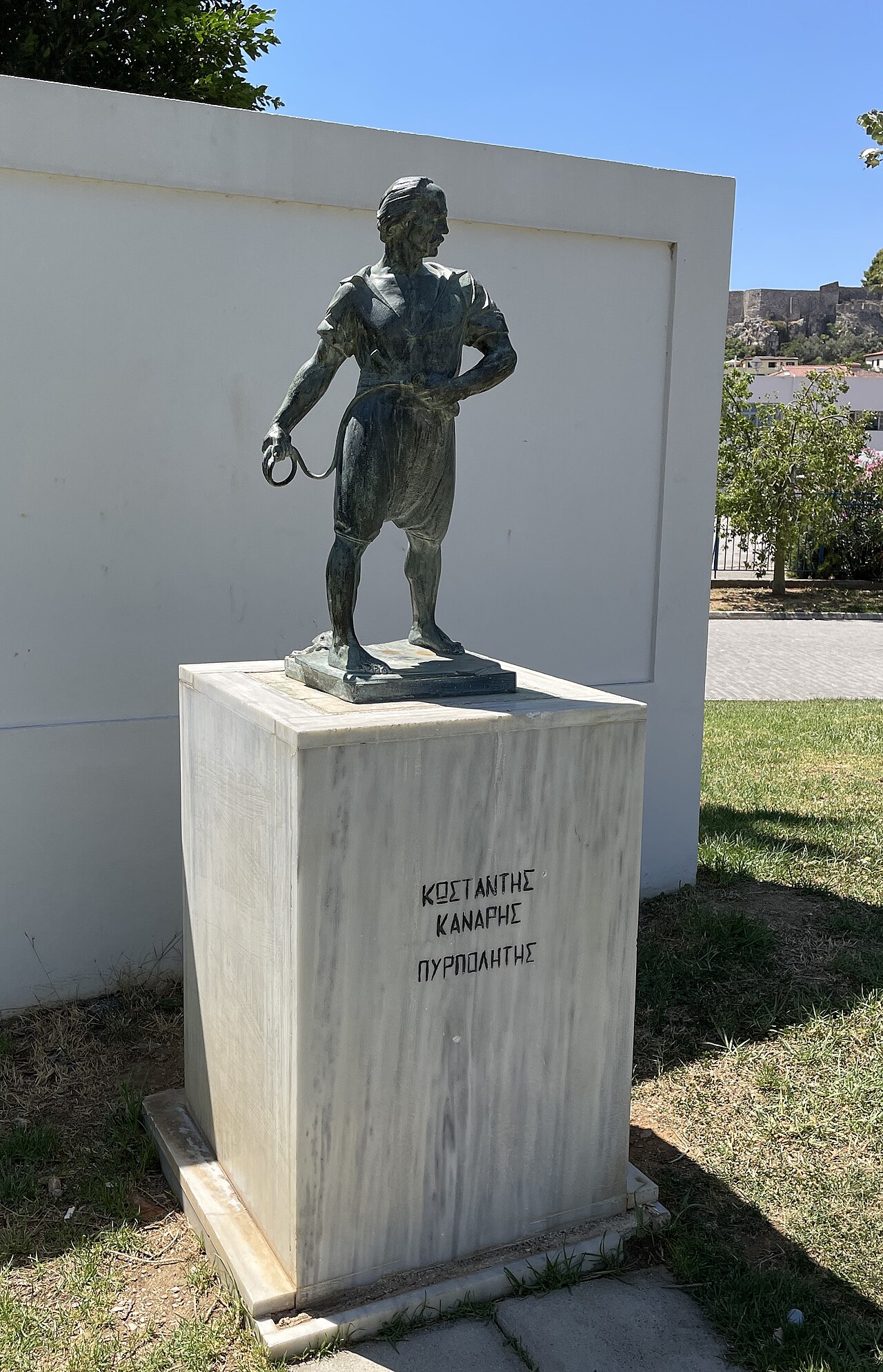 Statue of Konstantinos Kanaris, Nauplion by Michael Tombros